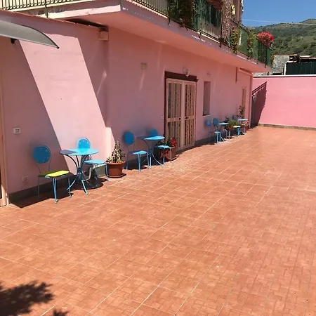 Teodora Oda ve Kahvaltı Gaggi