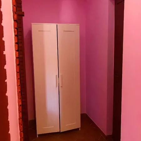 Teodora Oda ve Kahvaltı